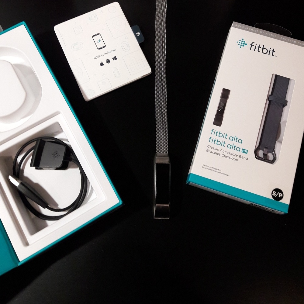 Fitbit Alta HR with 2 bands